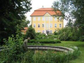 Jagdschloss Quitzin, Grimmen